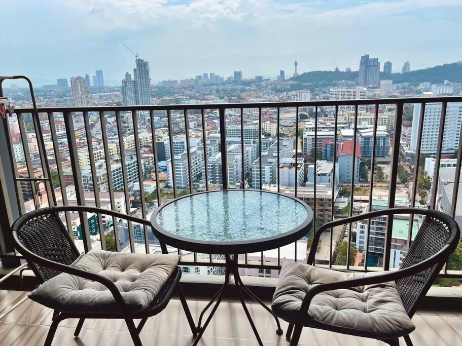 The Base Central Pattaya 2Bed King&Queen Sky Seaview & Infinity Pool Exteriör bild