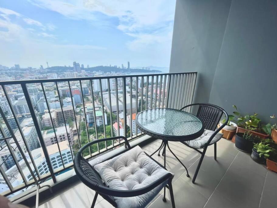 The Base Central Pattaya 2Bed King&Queen Sky Seaview & Infinity Pool Exteriör bild